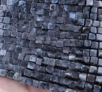 4x4mm Natural Square Beads Black Labradorite