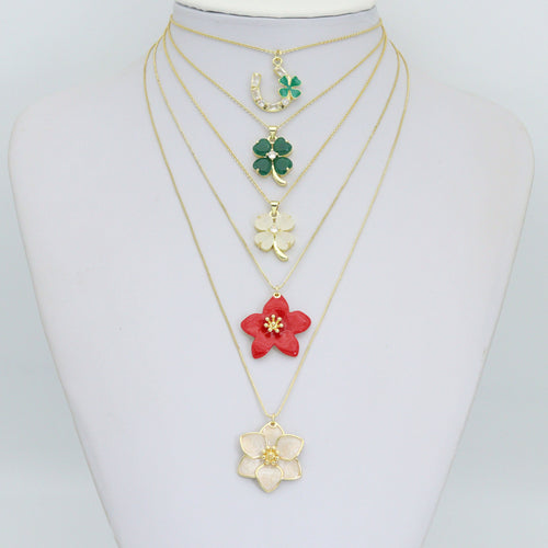 Lucky flower horseshoe, Clover Flower, large red white flower Charm Pendant, Sku#LK1285